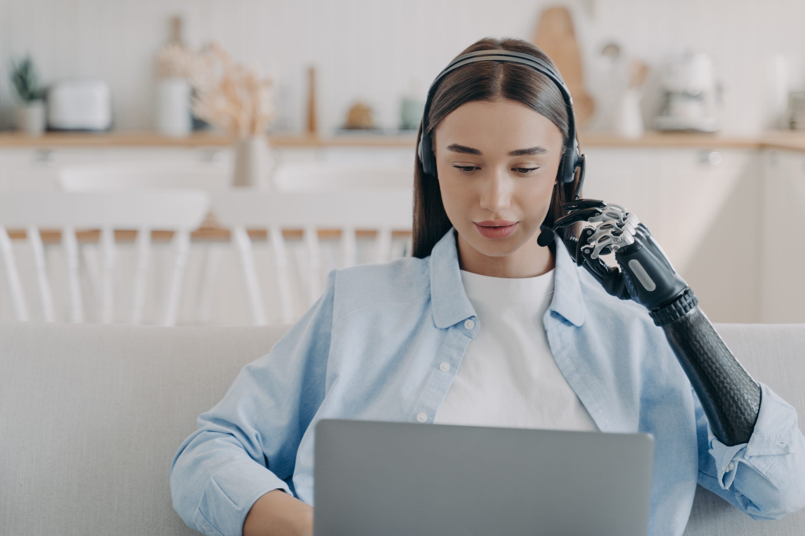 How Generative AI is Enhancing Voice-Based Customer Support for Personalized, Efficient Interactions